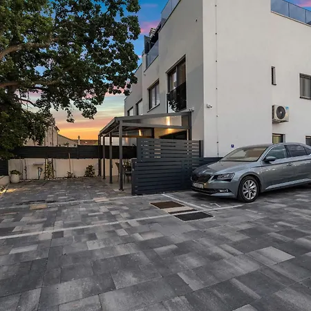 Amazing In With Sauna Vikendica Vodice