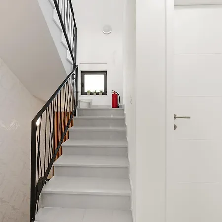 Amazing In With Sauna Vikendica Vodice