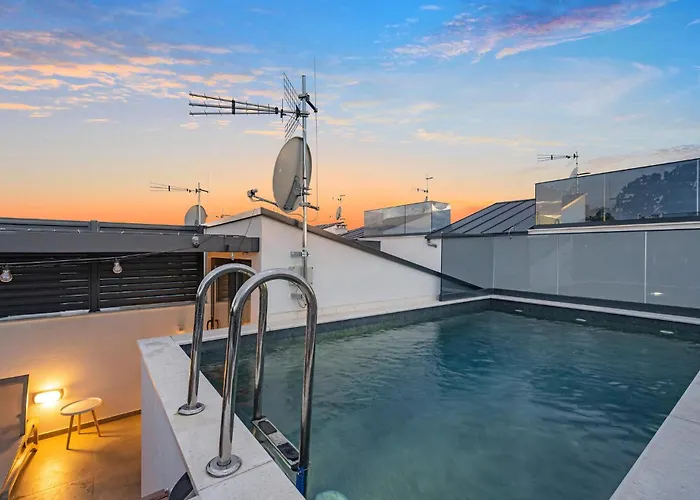 Feriehus Amazing In With Sauna